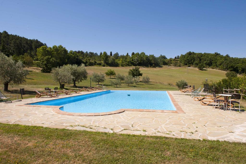 Agriturismo Tenuta Di Biscina Ngoại thất bức ảnh