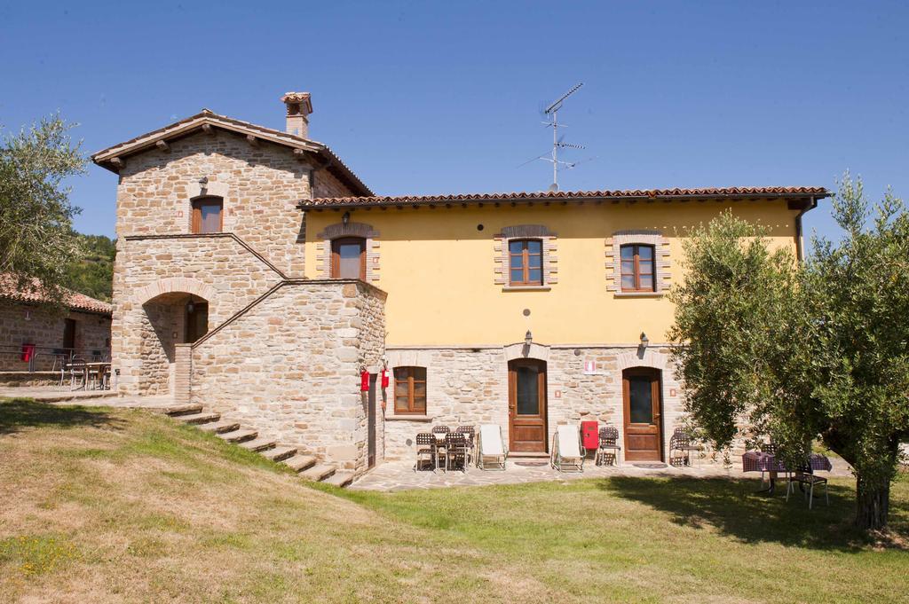 Agriturismo Tenuta Di Biscina Ngoại thất bức ảnh