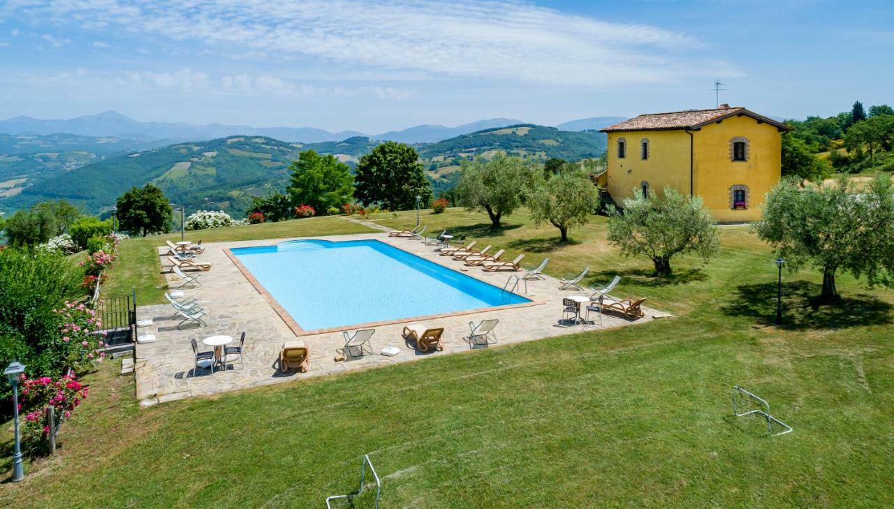 Agriturismo Tenuta Di Biscina Ngoại thất bức ảnh