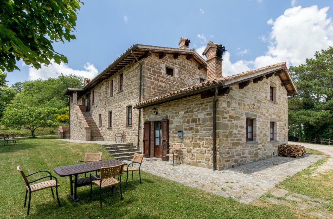Agriturismo Tenuta Di Biscina Ngoại thất bức ảnh