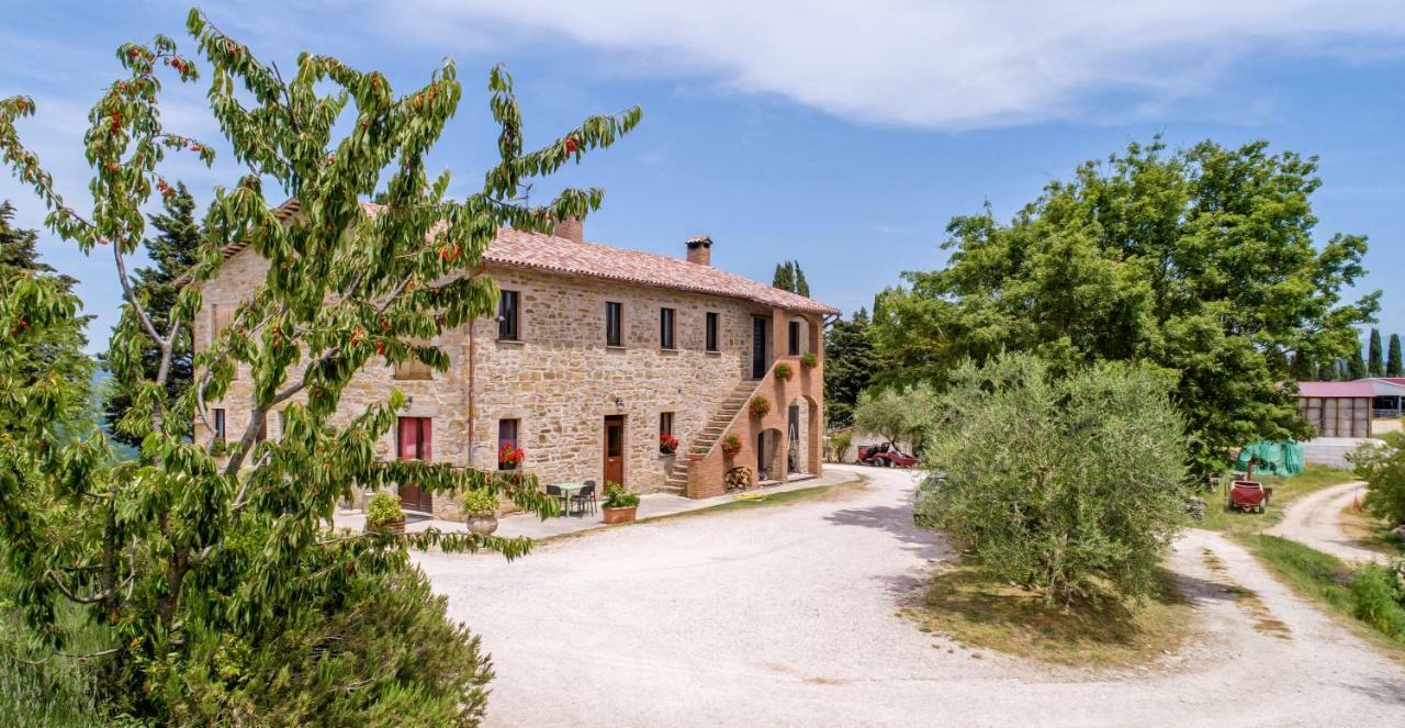 Agriturismo Tenuta Di Biscina Ngoại thất bức ảnh