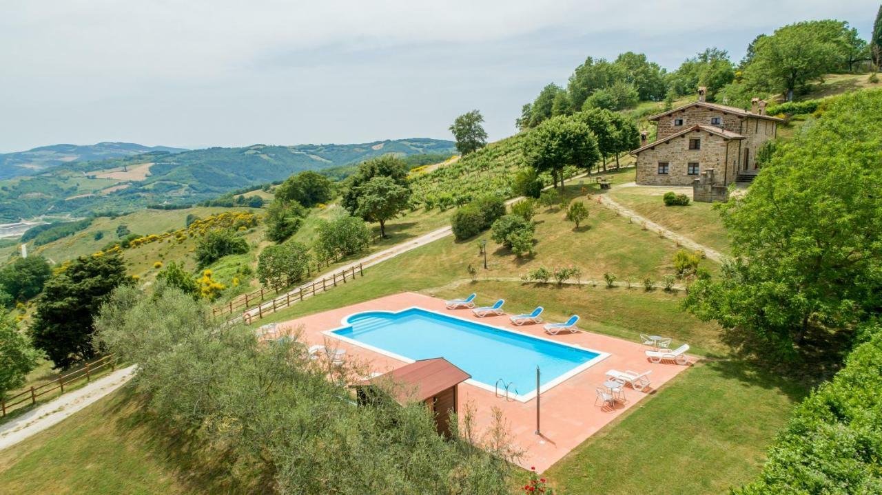 Agriturismo Tenuta Di Biscina Ngoại thất bức ảnh