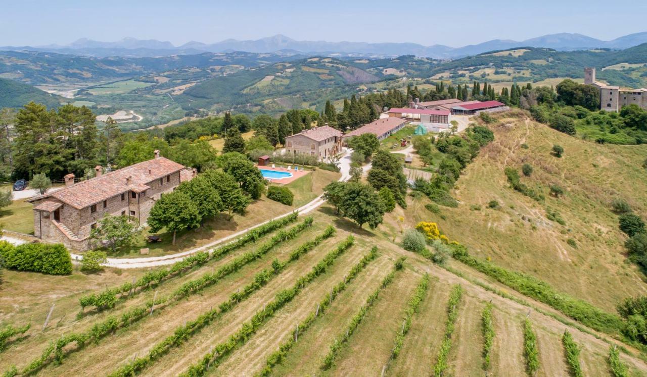 Agriturismo Tenuta Di Biscina Ngoại thất bức ảnh