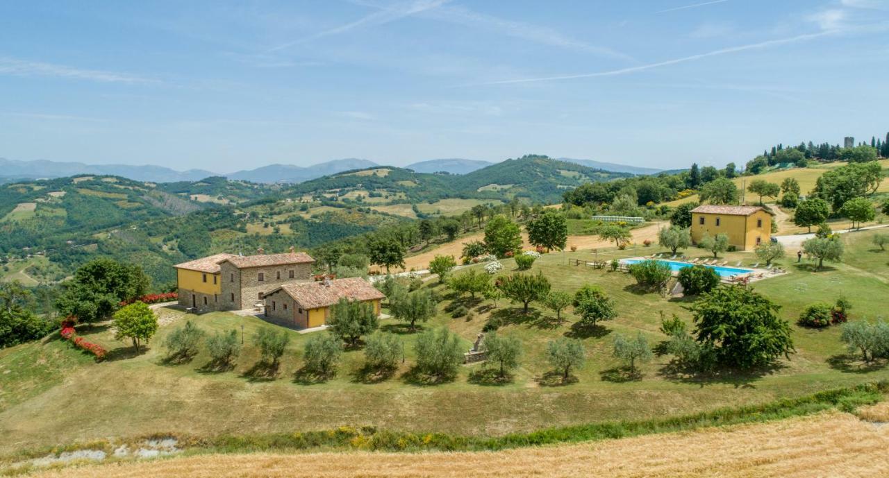 Agriturismo Tenuta Di Biscina Ngoại thất bức ảnh